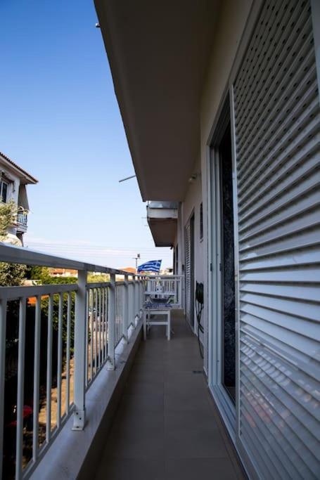 Blue Theros Apartments Paralia Dionysiou Exterior photo